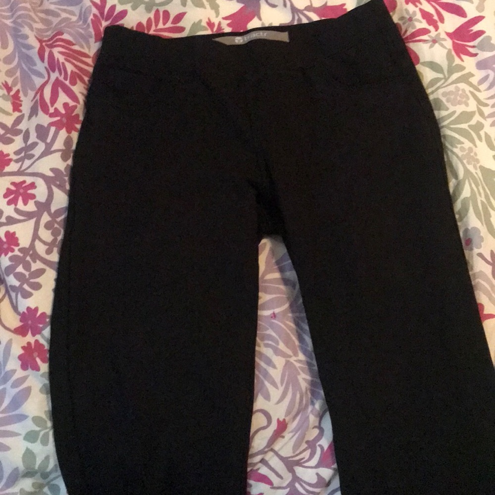 Nice leggings that look like jeans